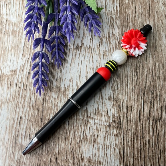Handcrafted Pens Flower True Crime Beaded Unique Artisan Gift Office Accessories - Picture 1 of 5